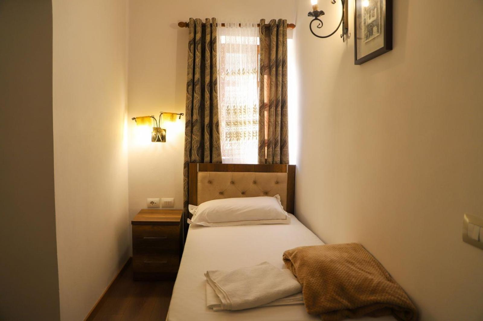 Dd Villa Berat Luaran gambar